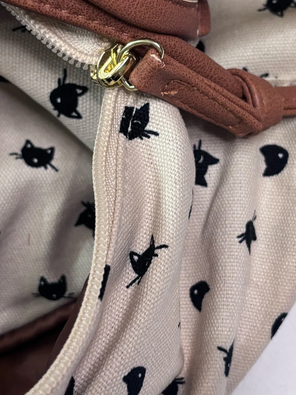 Canvas Cat Print Drawstring Backpack with Brown Faux Leather Trim